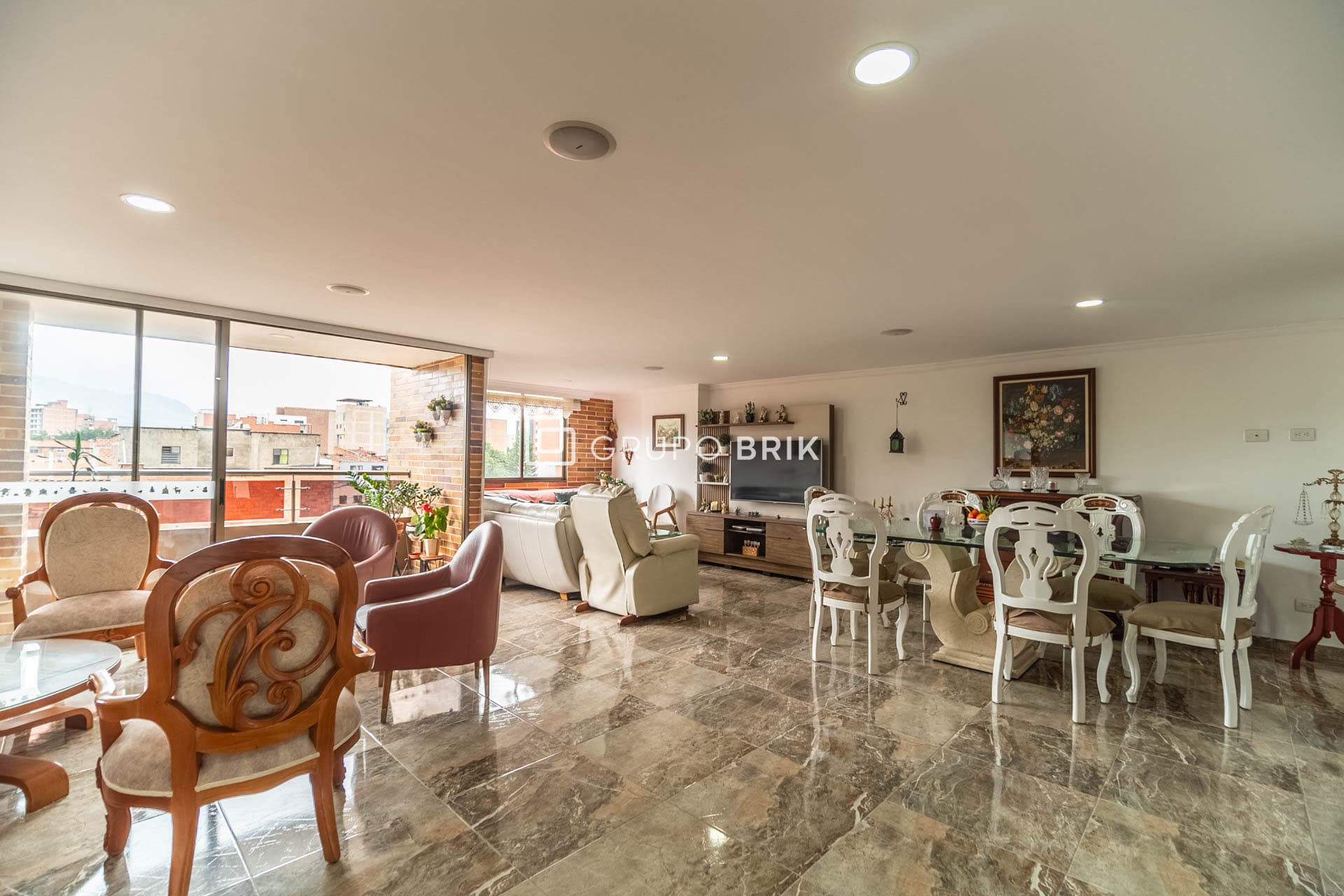 Vista principal de la propiedad