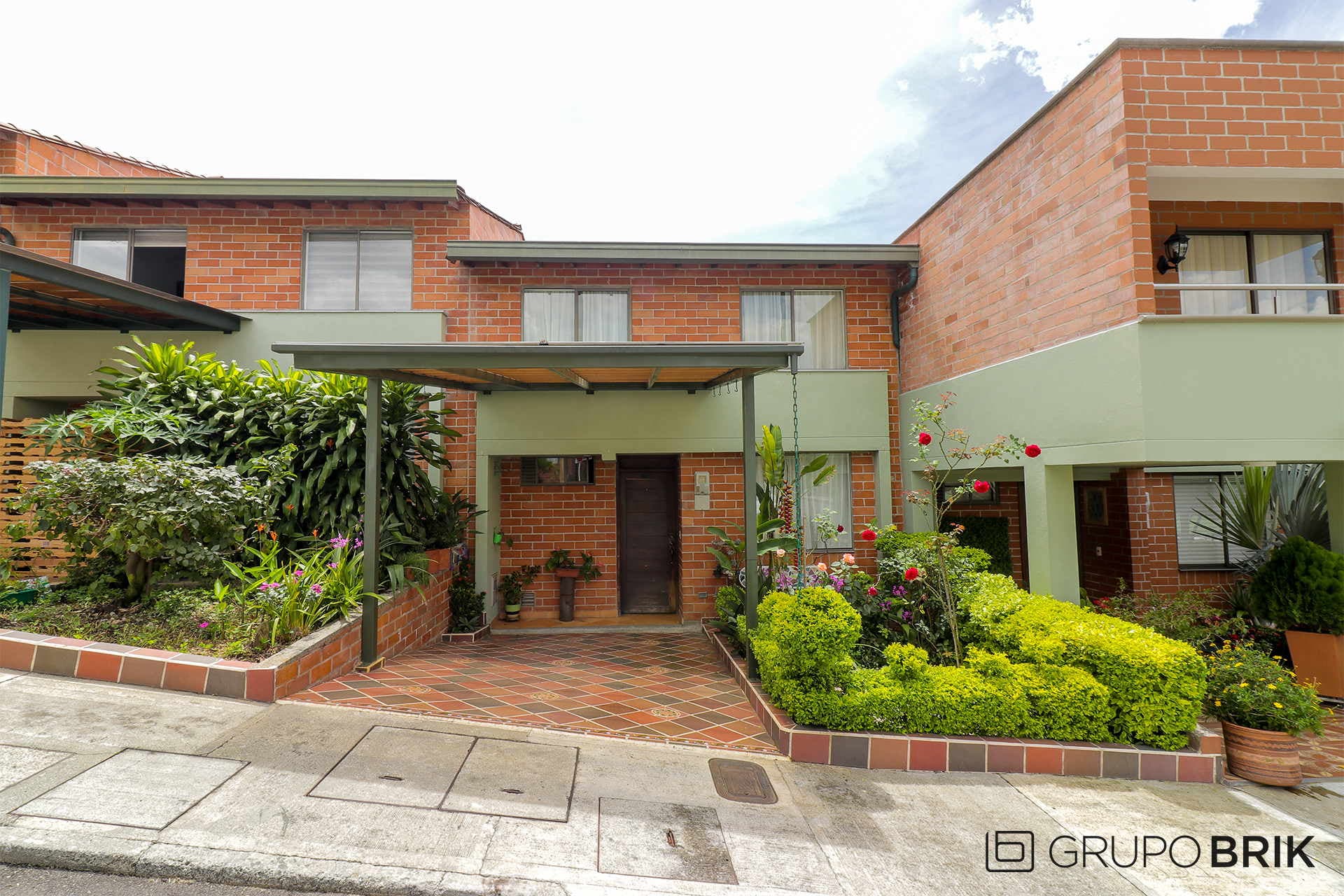 Vista principal de la propiedad