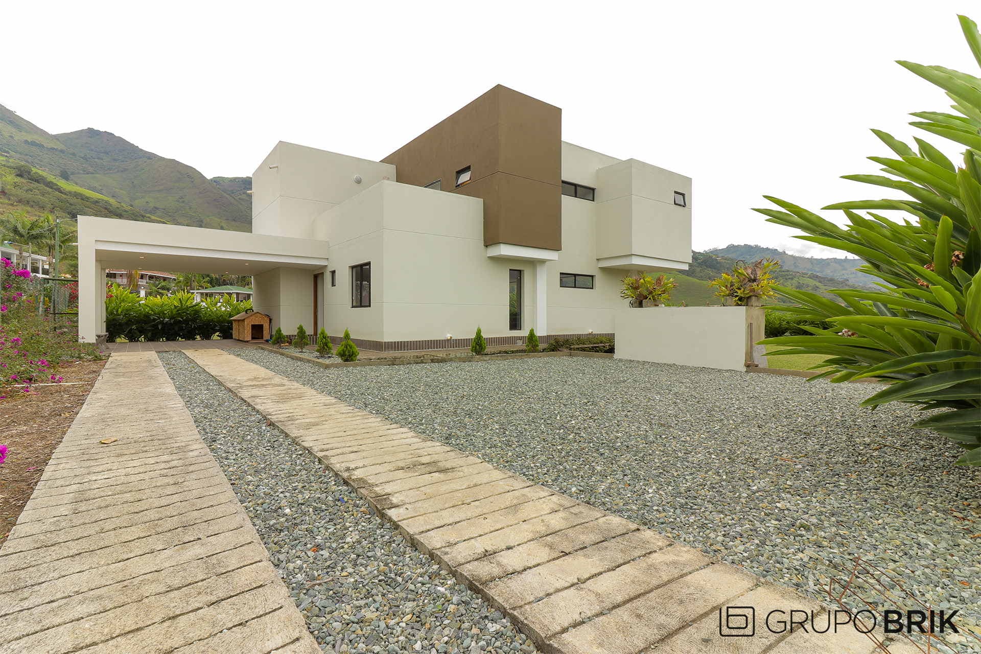 Vista principal de la propiedad