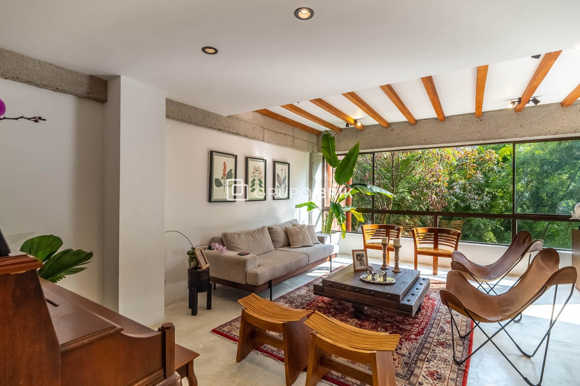 Vista principal de la propiedad