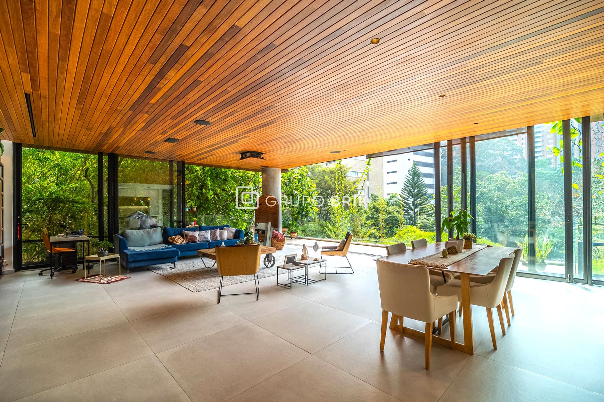 Vista principal de la propiedad