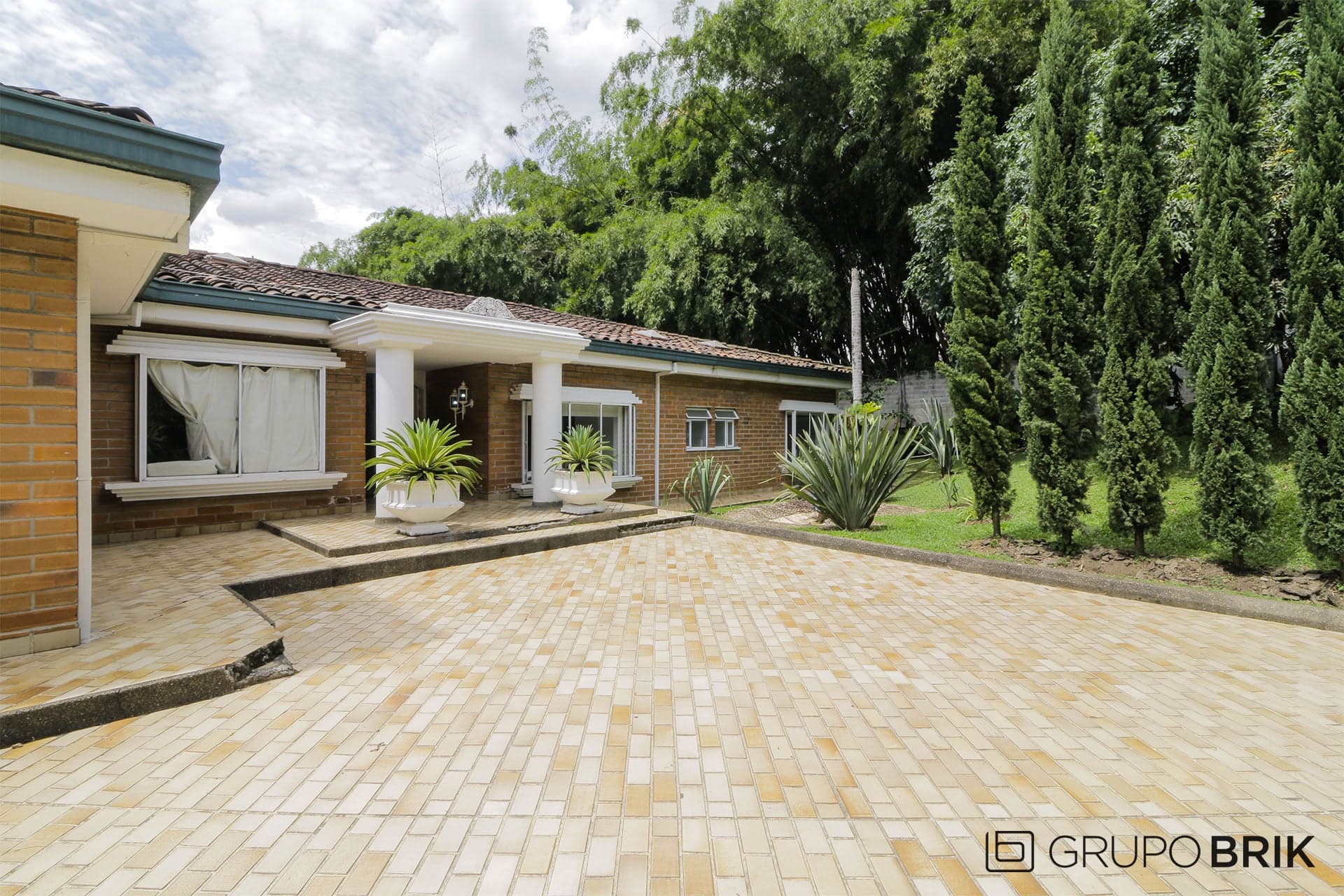 Vista principal de la propiedad