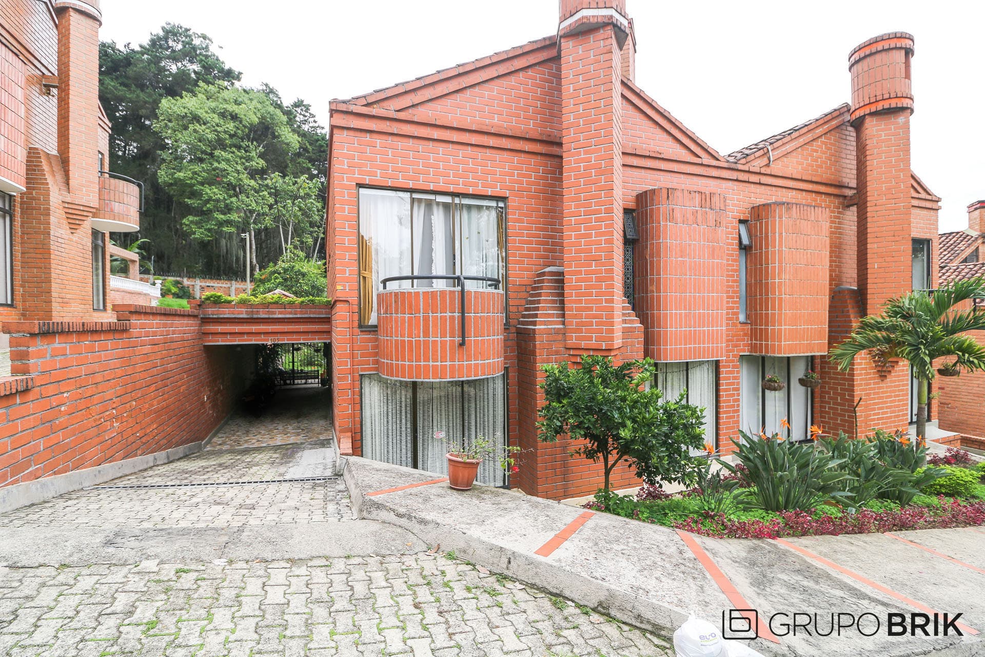 Vista principal de la propiedad