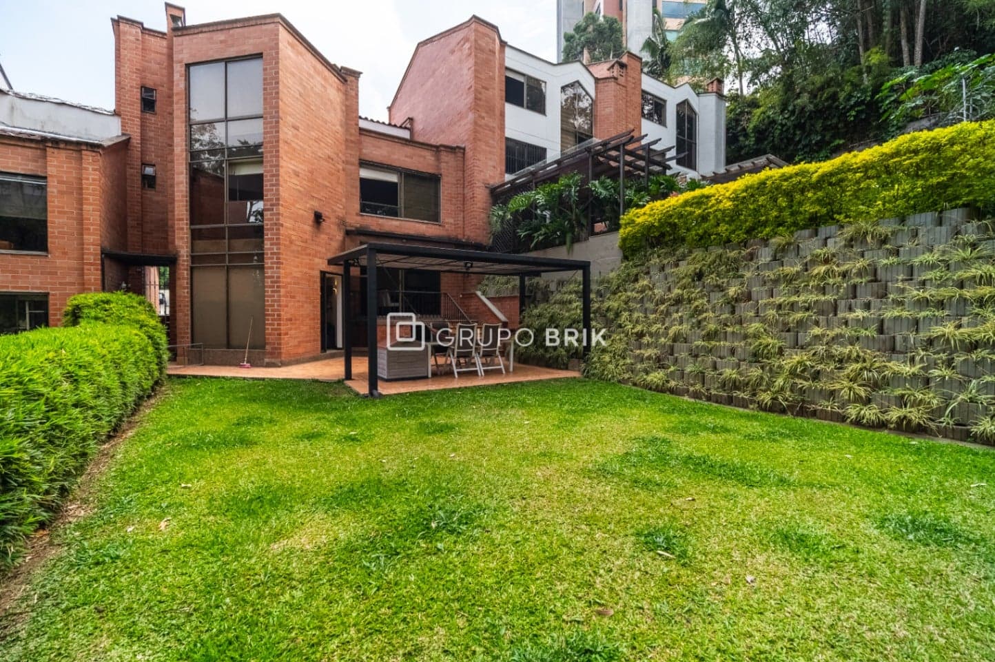 4-bed house for sale in El Poblado, Medellín: photo 13 of 27