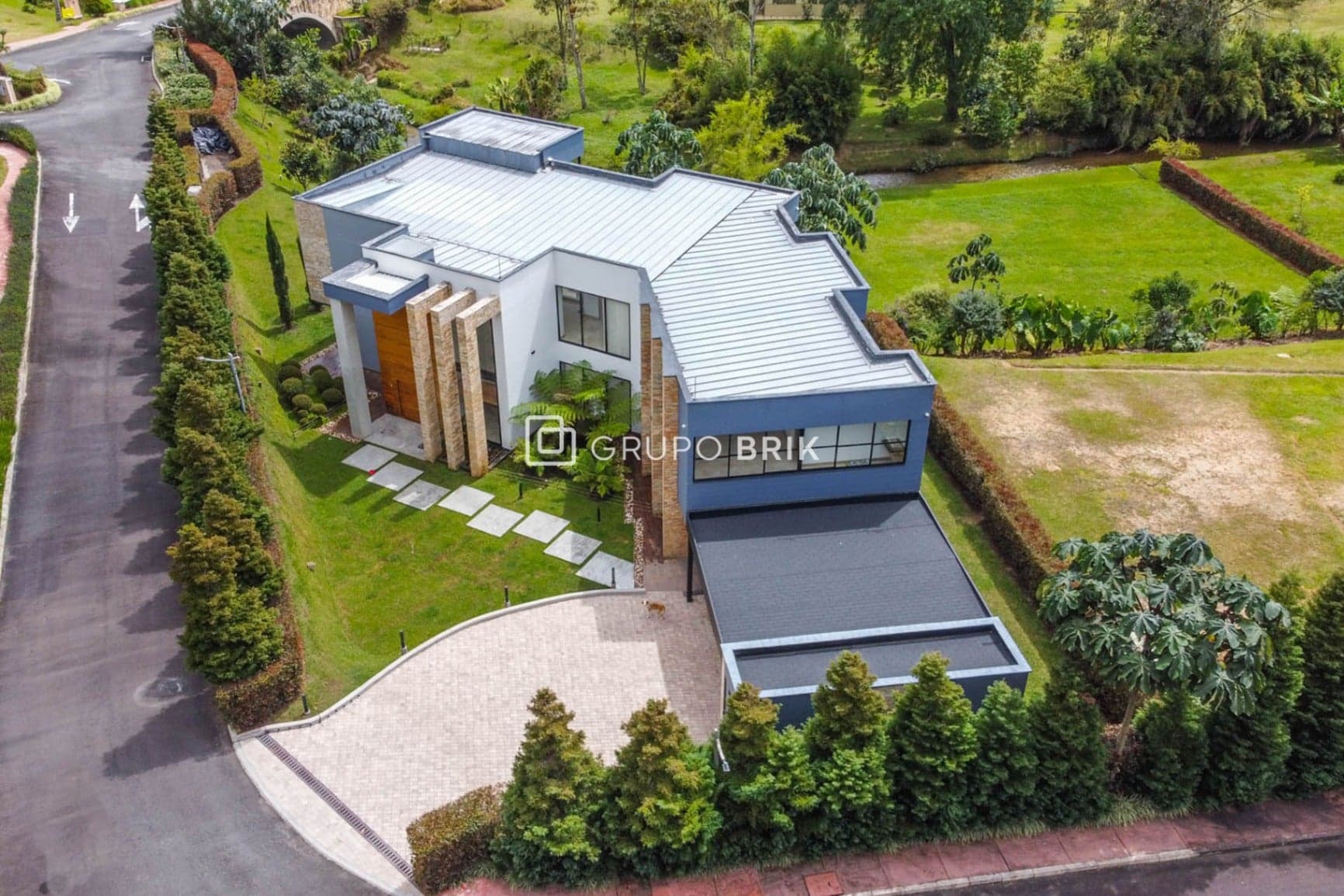 Vista principal de la propiedad