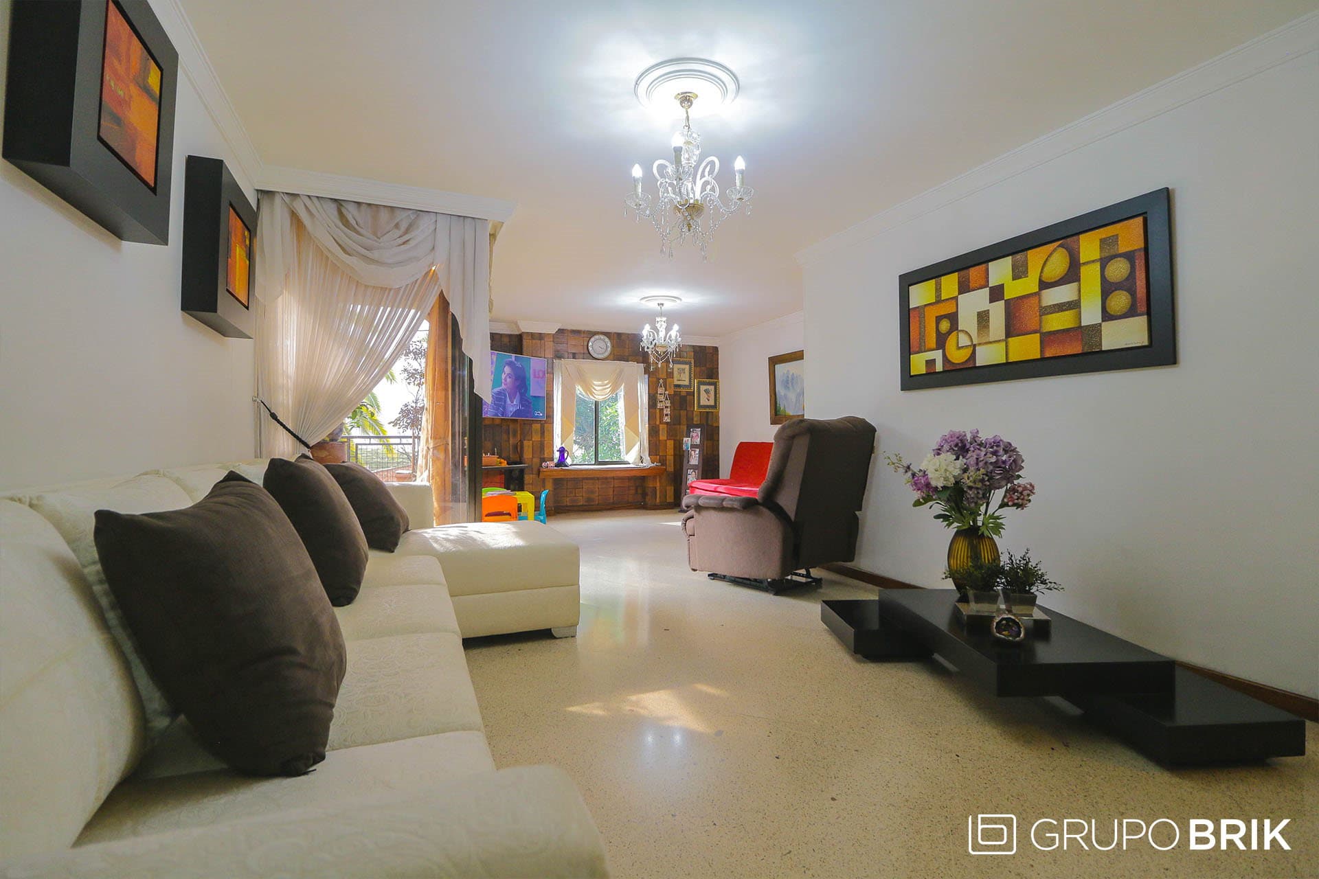 Vista principal de la propiedad