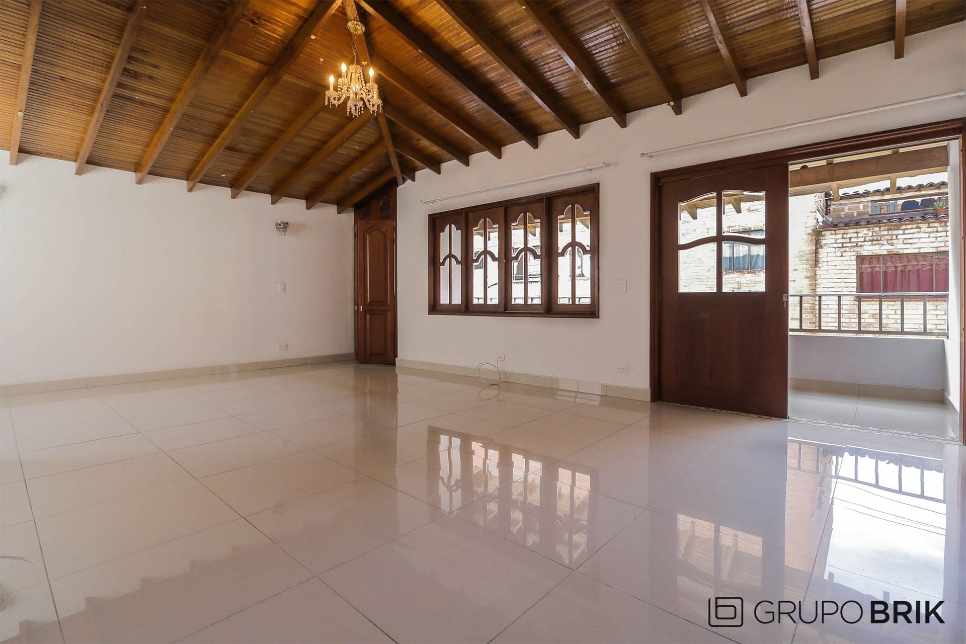 Vista principal de la propiedad