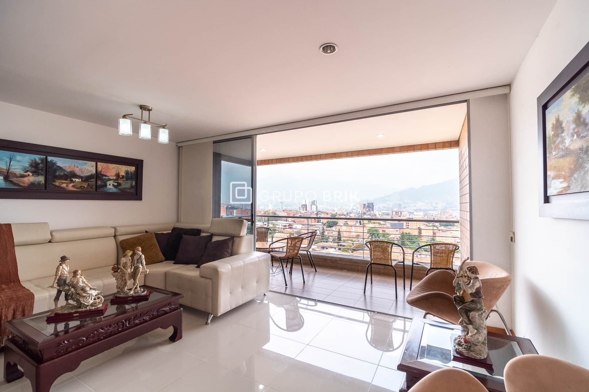 Vista principal de la propiedad