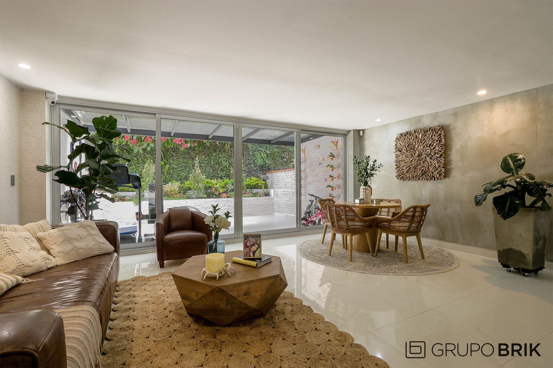 Vista principal de la propiedad