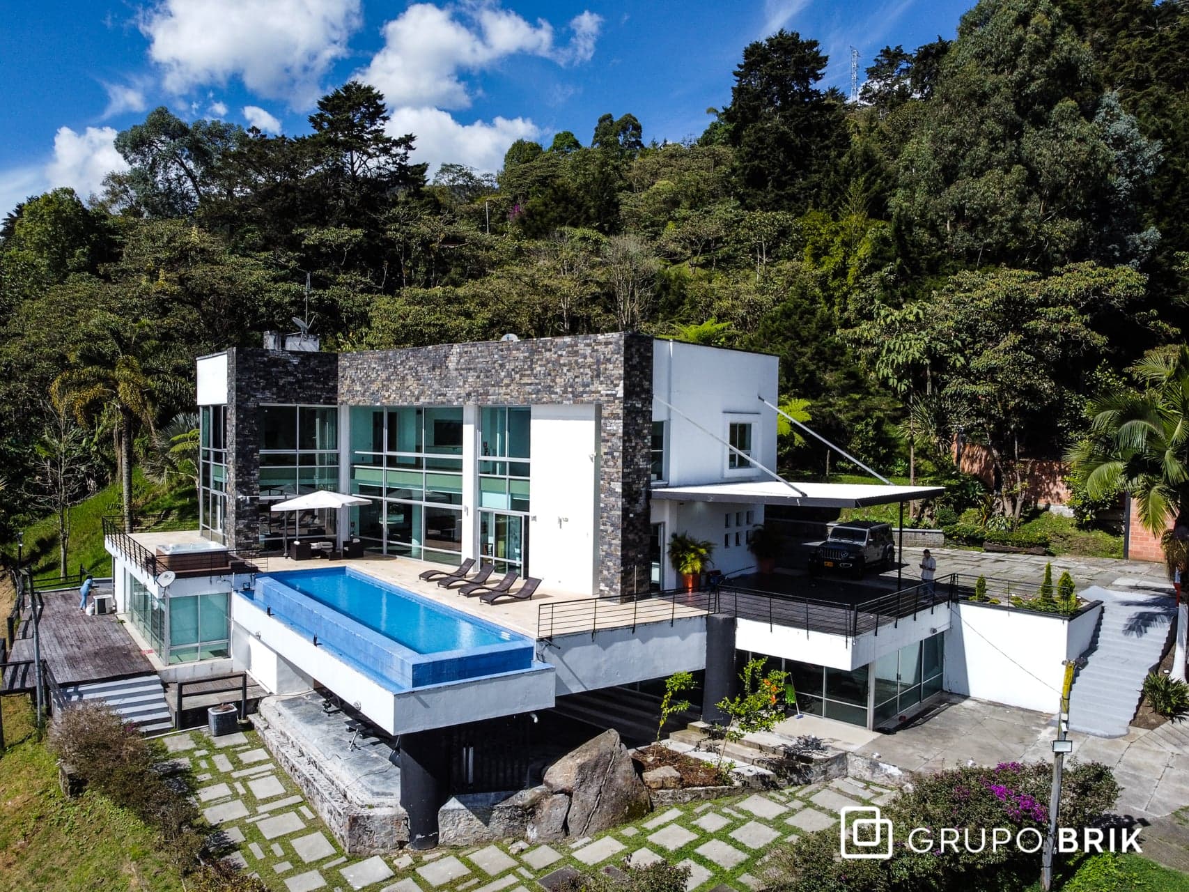 Vista principal de la propiedad