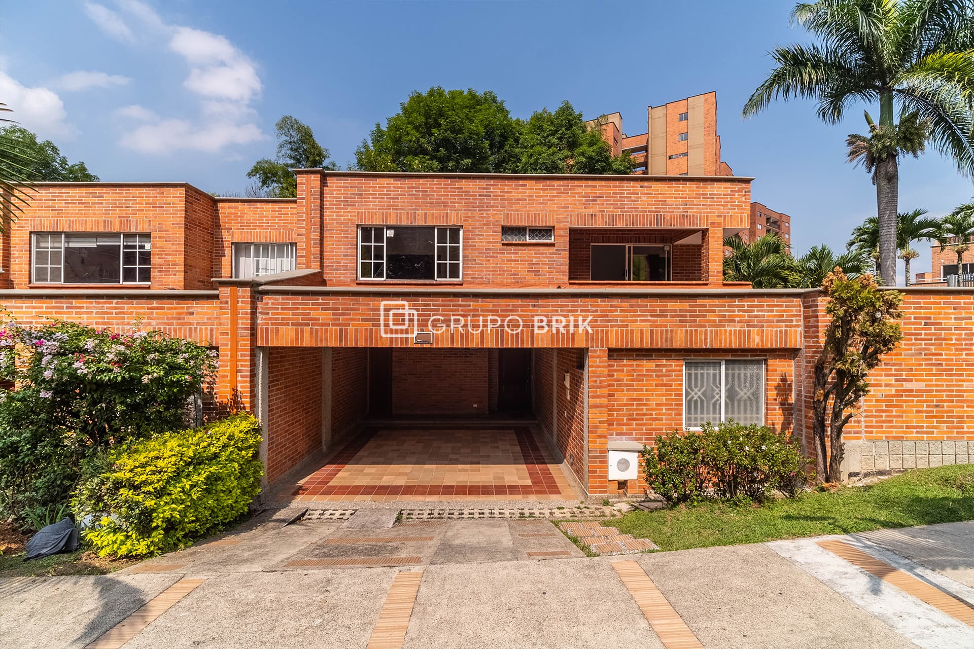 Vista principal de la propiedad