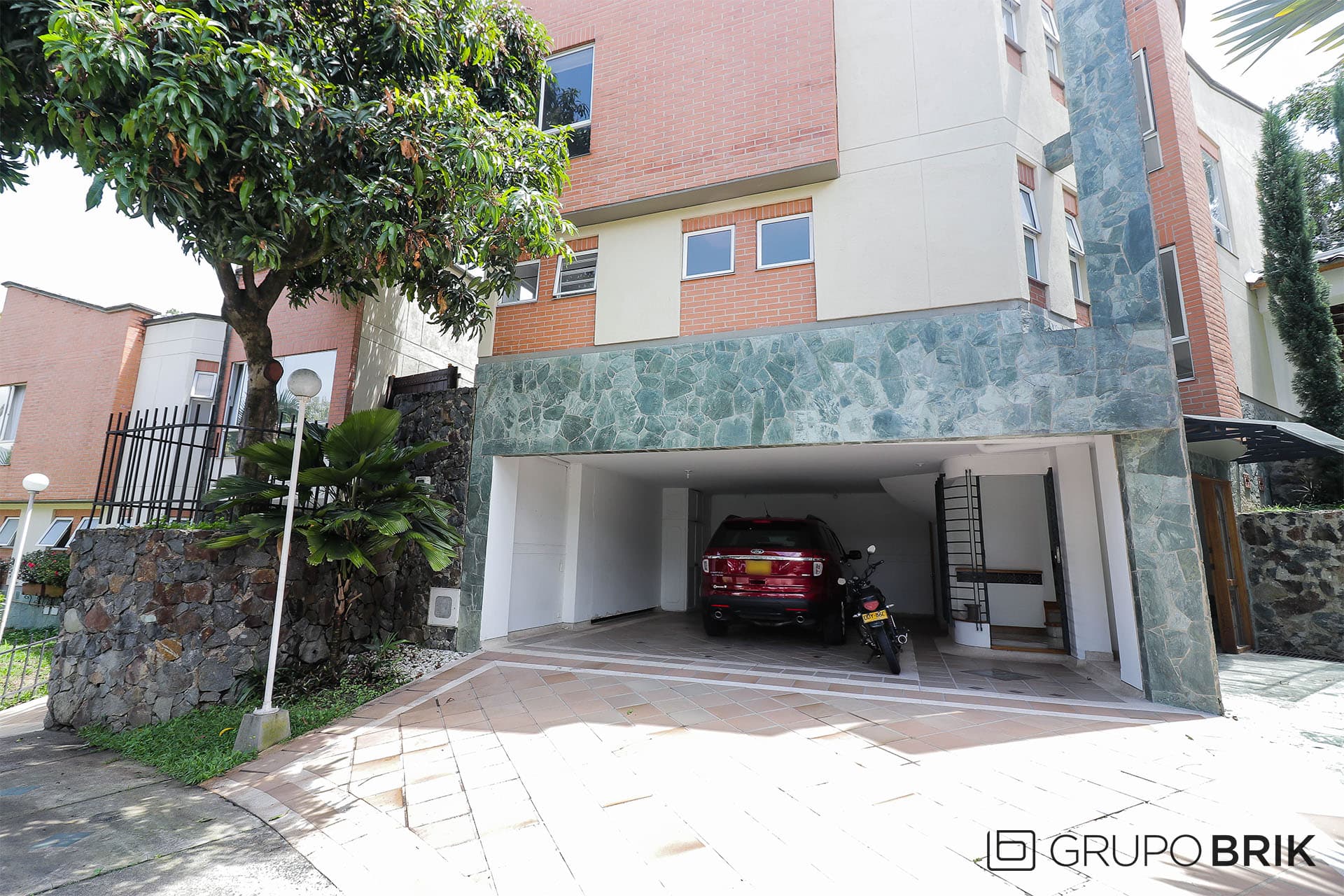 Vista principal de la propiedad