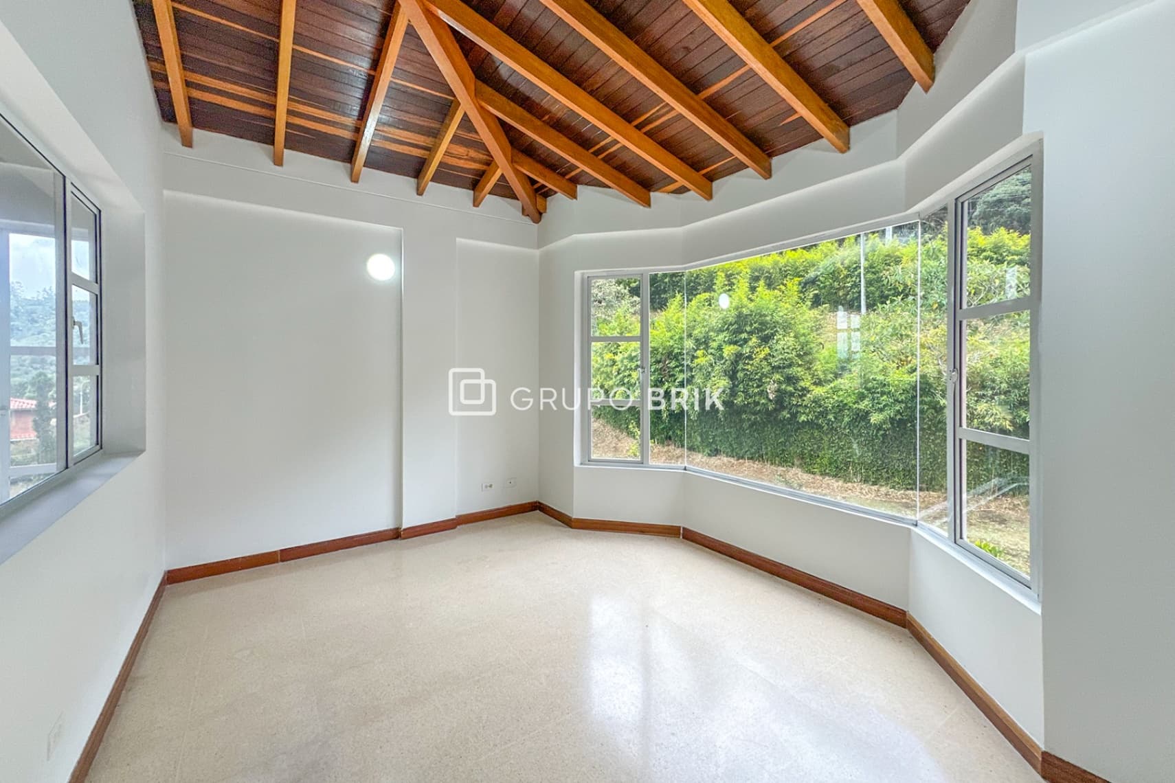 6-bed house for sale in Envigado: photo 8 of 20
