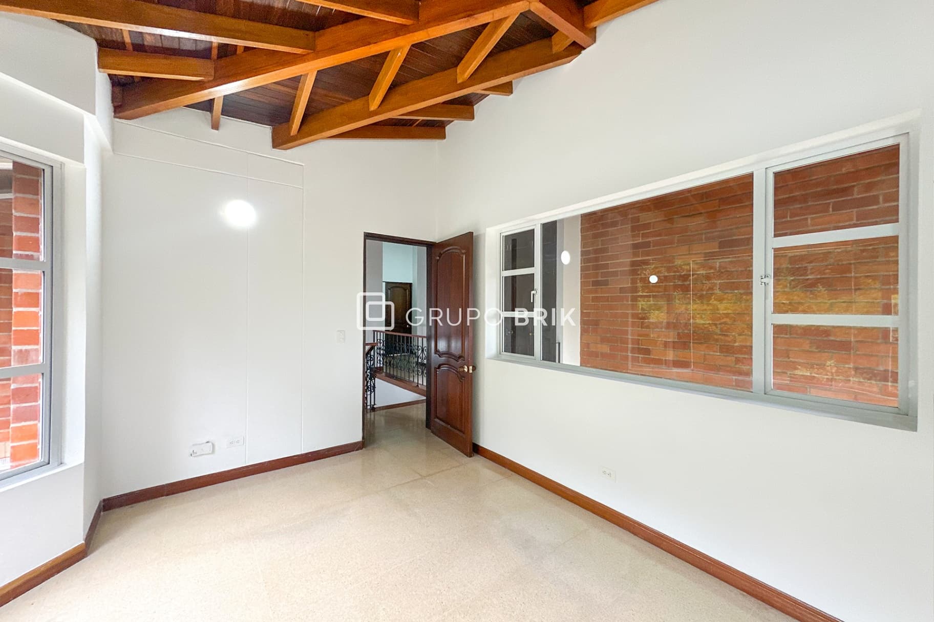 6-bed house for sale in Envigado: photo 9 of 20
