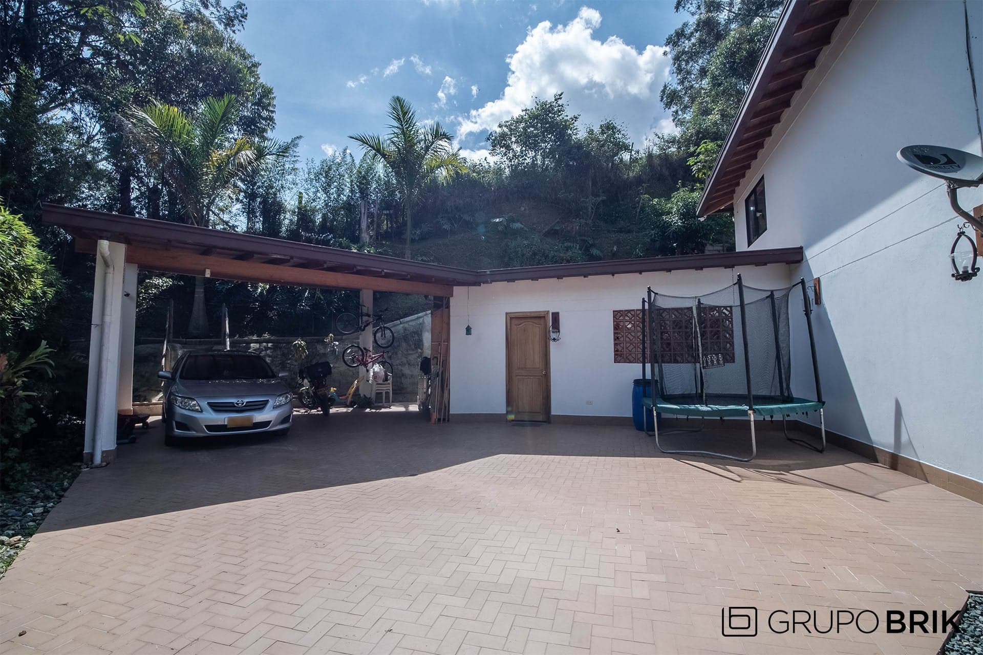 Vista principal de la propiedad