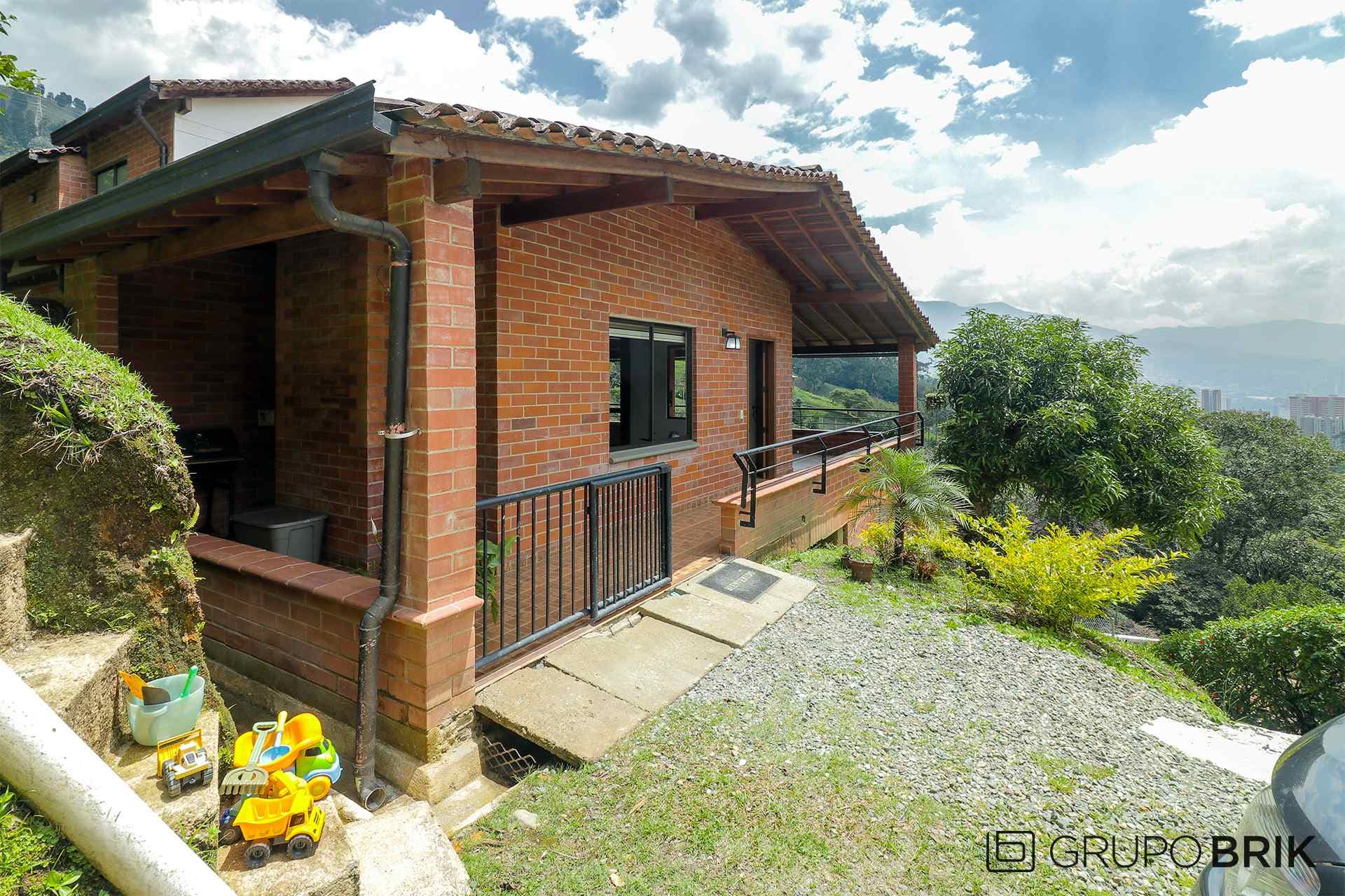 Vista principal de la propiedad