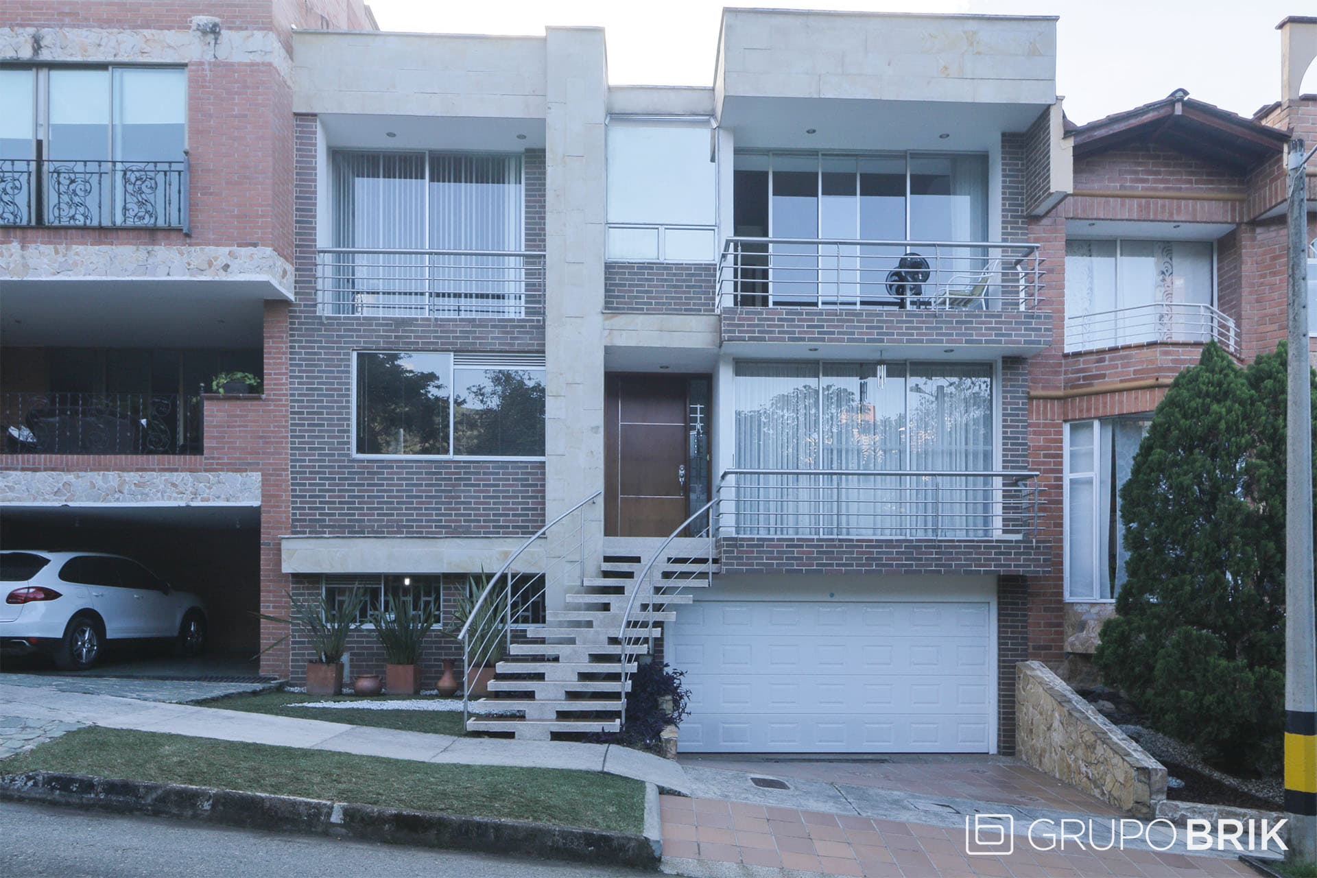 Vista principal de la propiedad