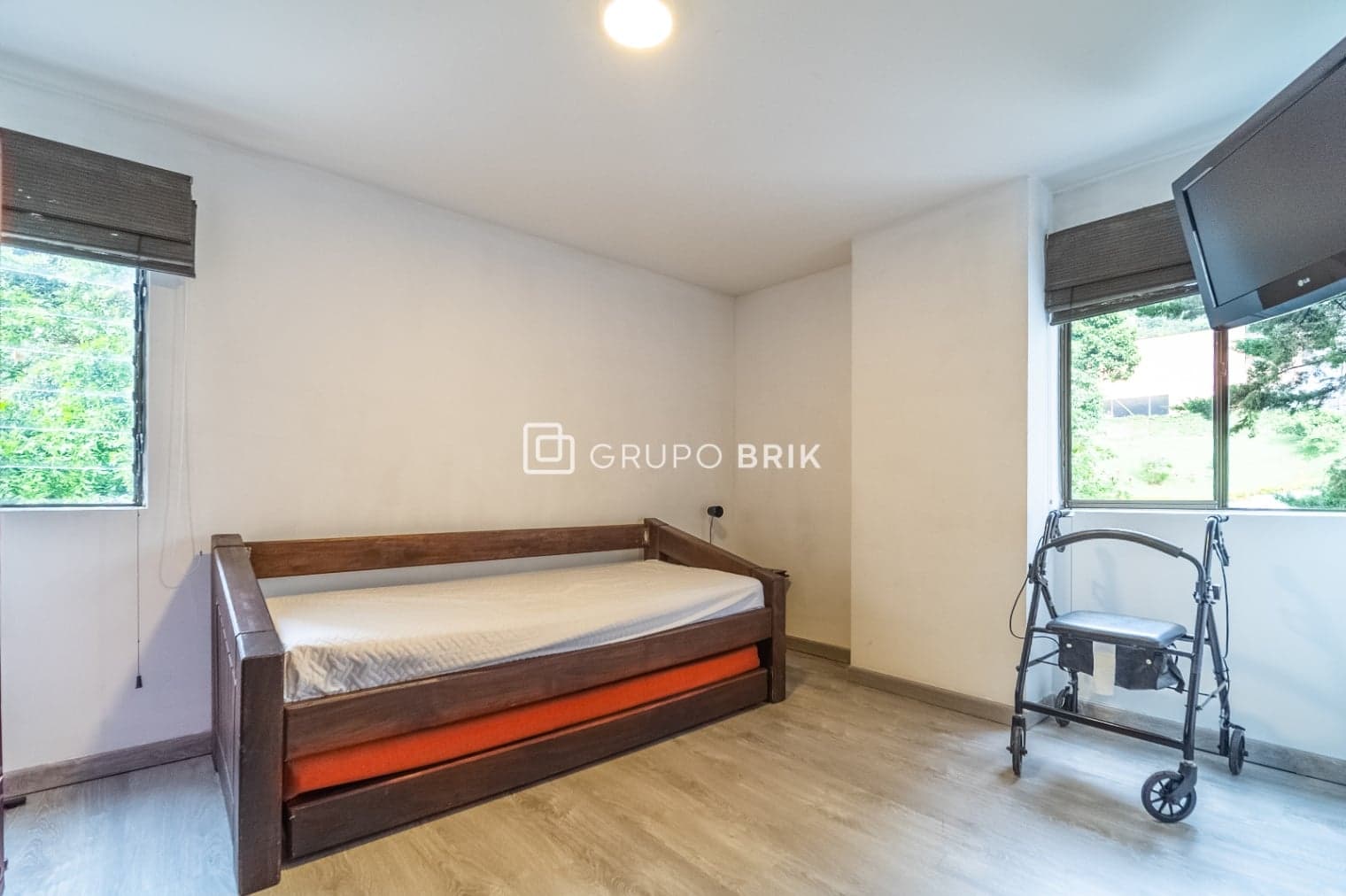 3-bed apartment for sale in El Poblado, Medellín: photo 13 of 14