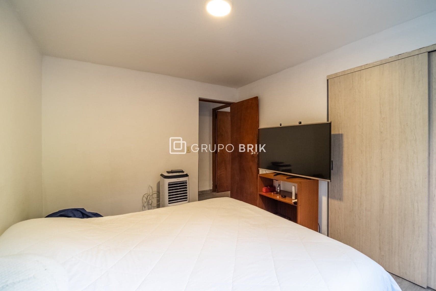 3-bed apartment for sale in El Poblado, Medellín: photo 11 of 14