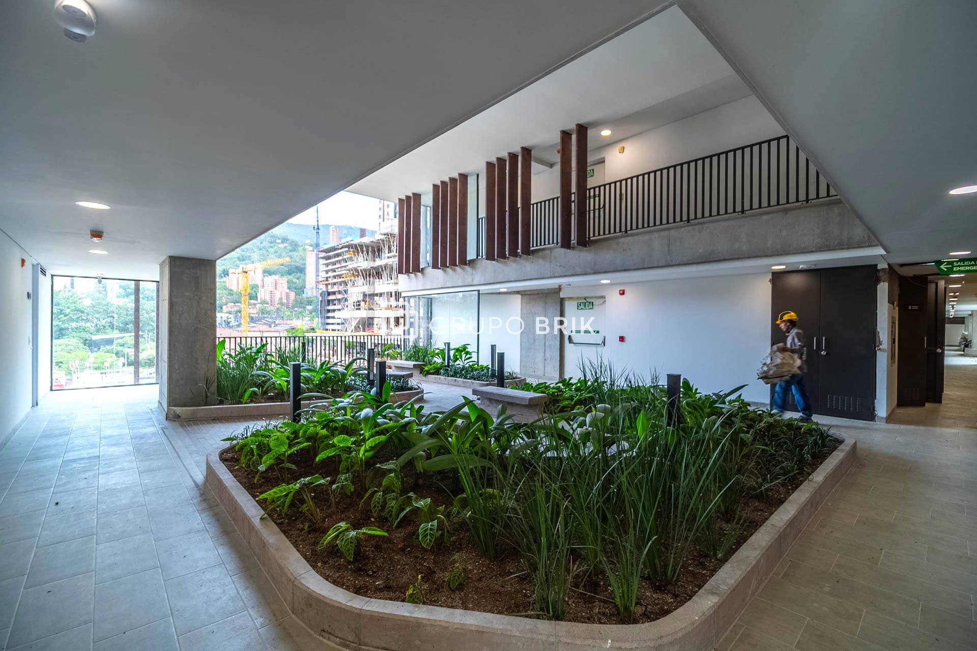 Image 21 of 27