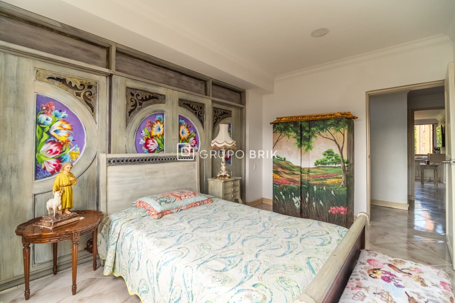 5-bed apartment for sale in El Poblado, Medellín: photo 17 of 28