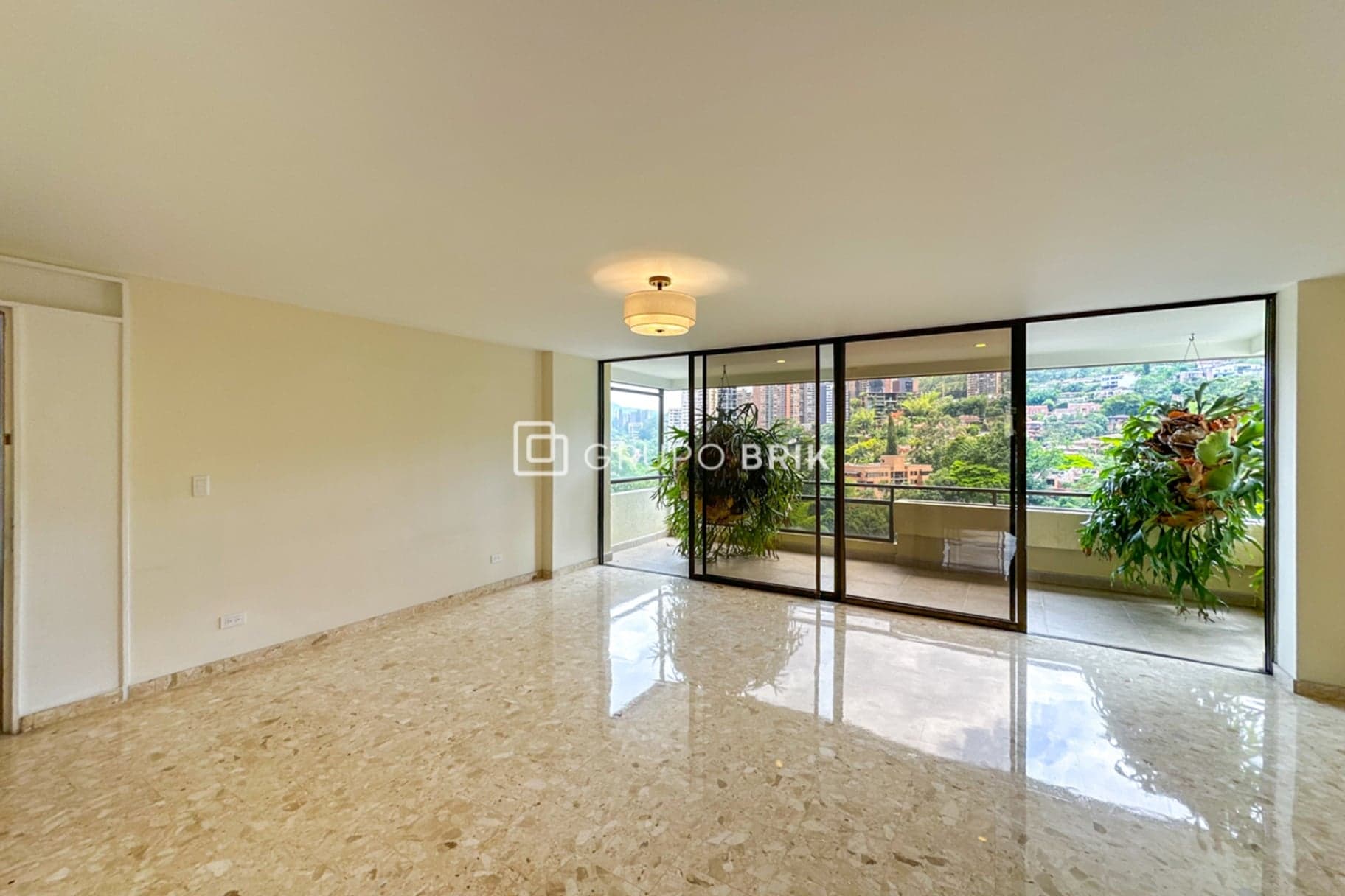 Apartment La Concha 3235 - 1