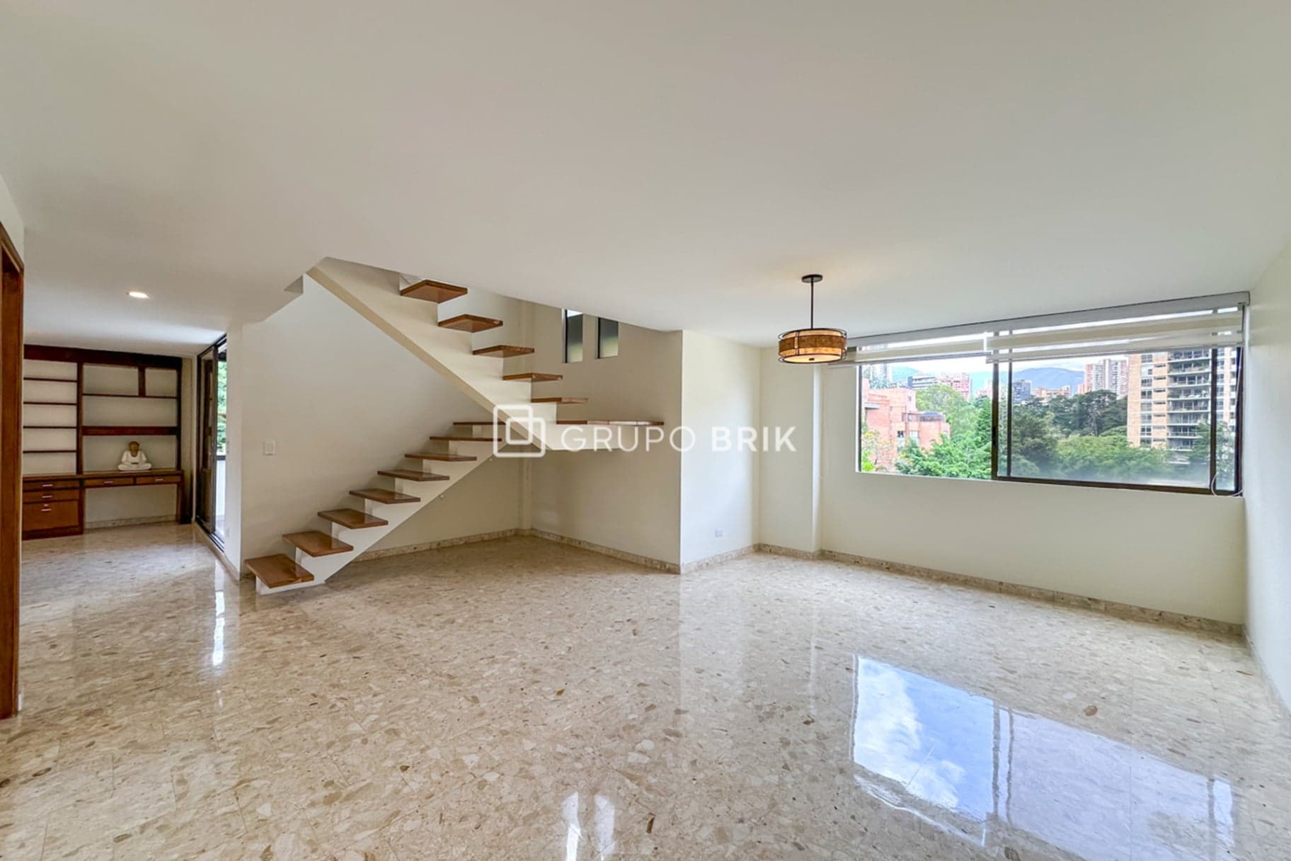 4-bed apartment for sale in El Poblado, Medellín: photo 3 of 31