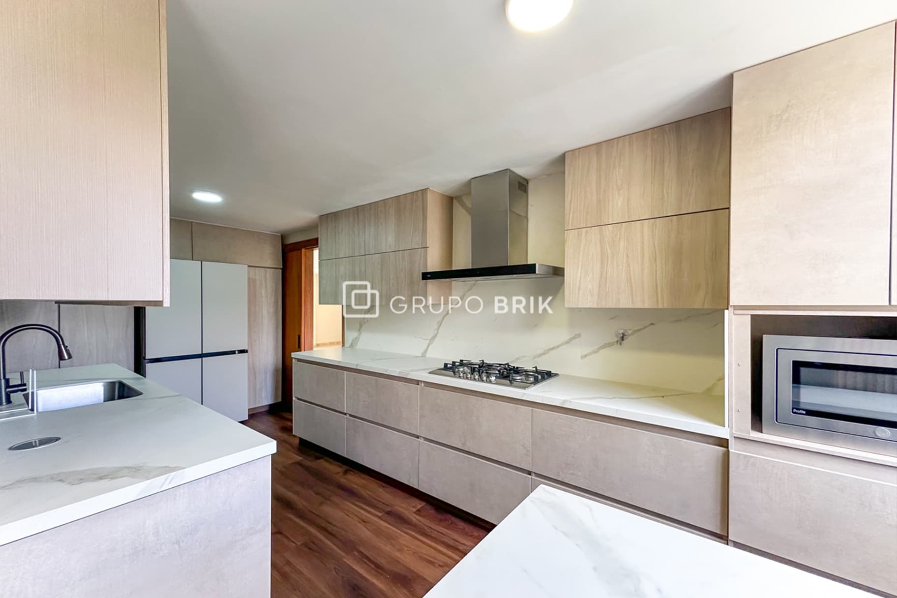 4-bed apartment for sale in El Poblado, Medellín: photo 5 of 31