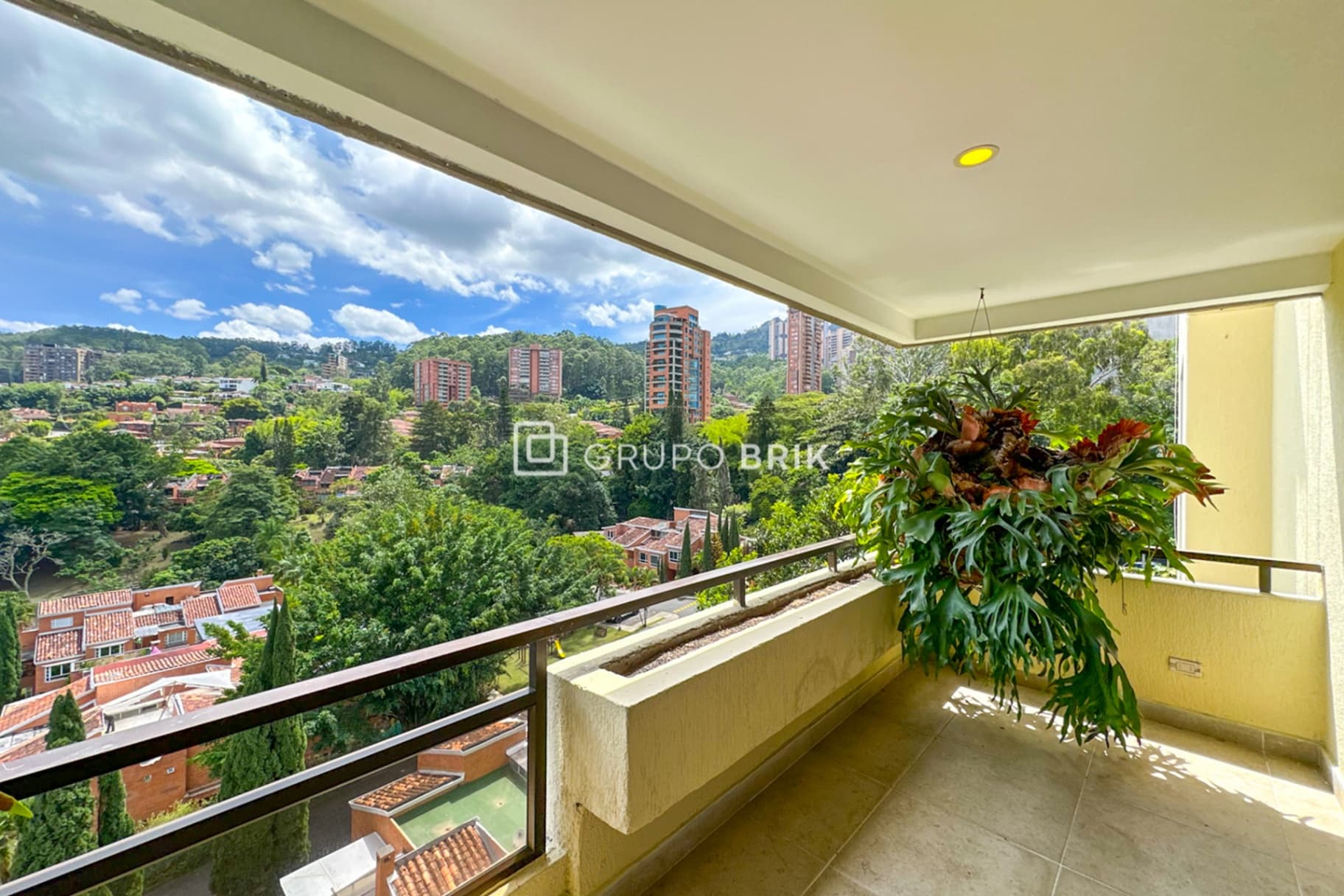 4-bed apartment for sale in El Poblado, Medellín: photo 15 of 31