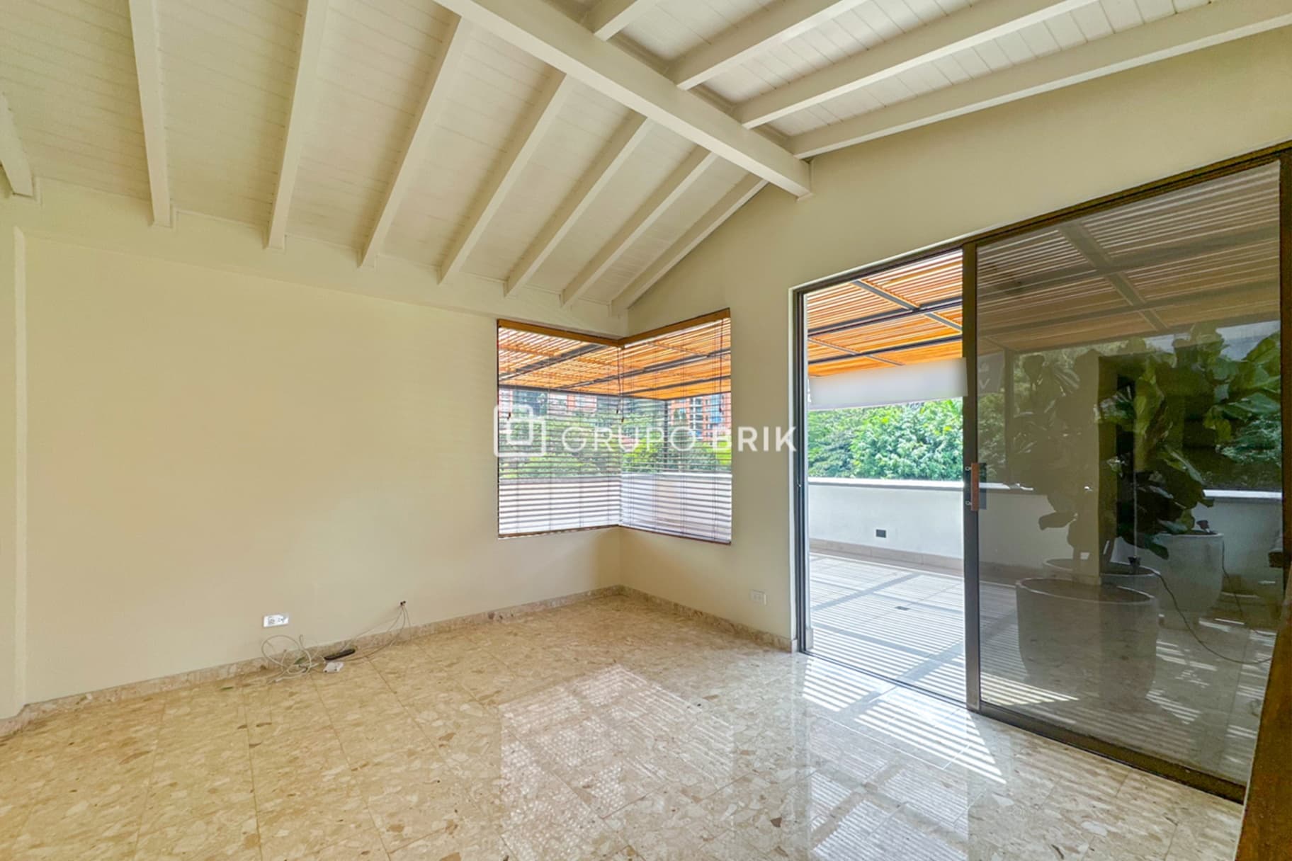 4-bed apartment for sale in El Poblado, Medellín: photo 18 of 31