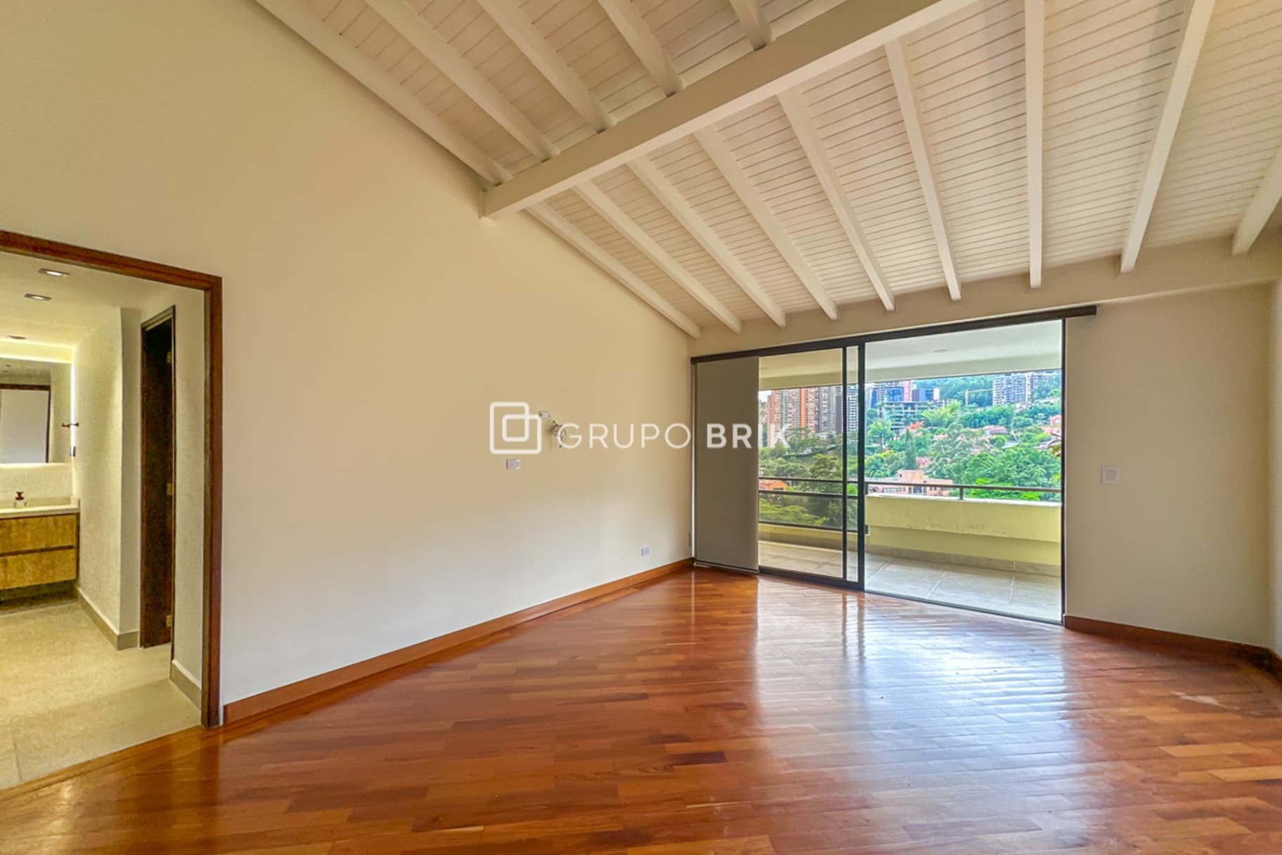 4-bed apartment for sale in El Poblado, Medellín: photo 26 of 31