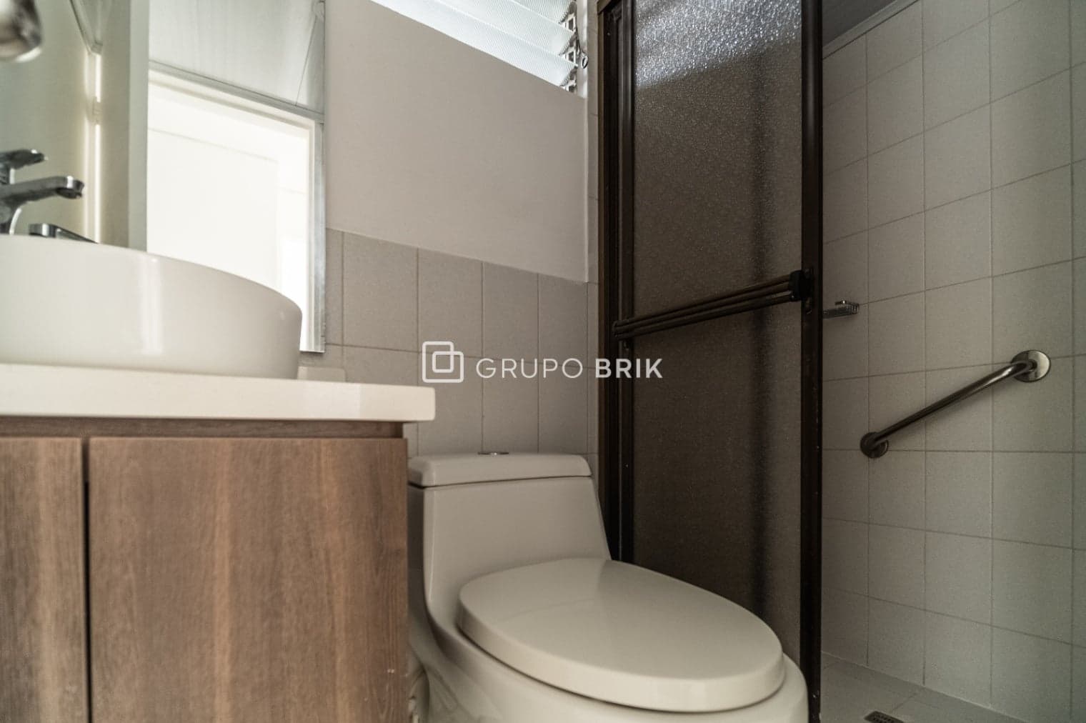 3-bed apartment for sale in El Poblado, Medellín: photo 9 of 13