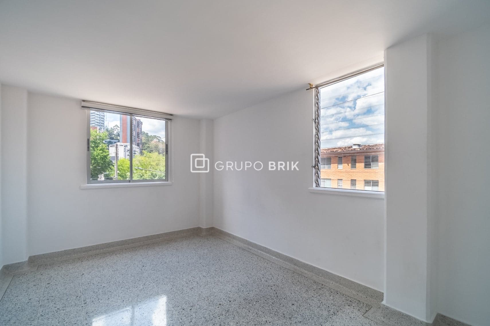 3-bed apartment for sale in El Poblado, Medellín: photo 11 of 13