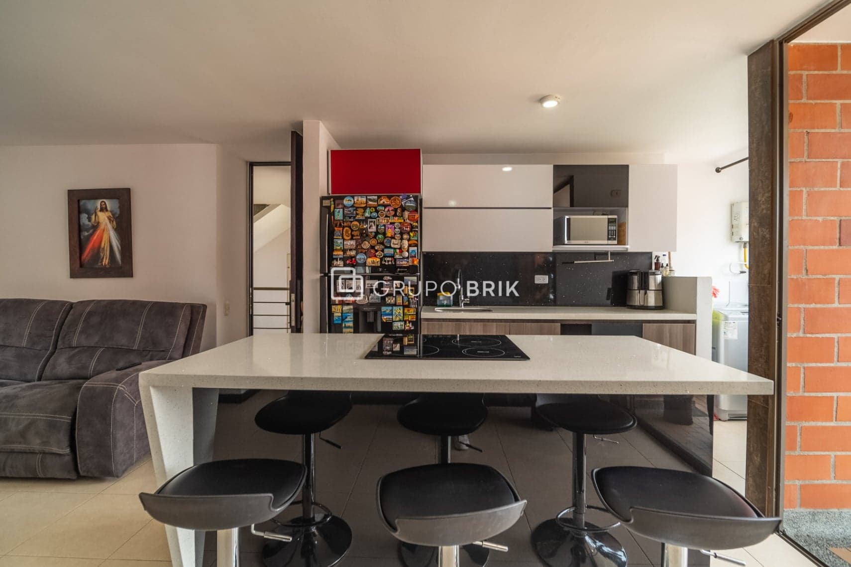 3-bed apartment for sale in El Poblado, Medellín: photo 7 of 14