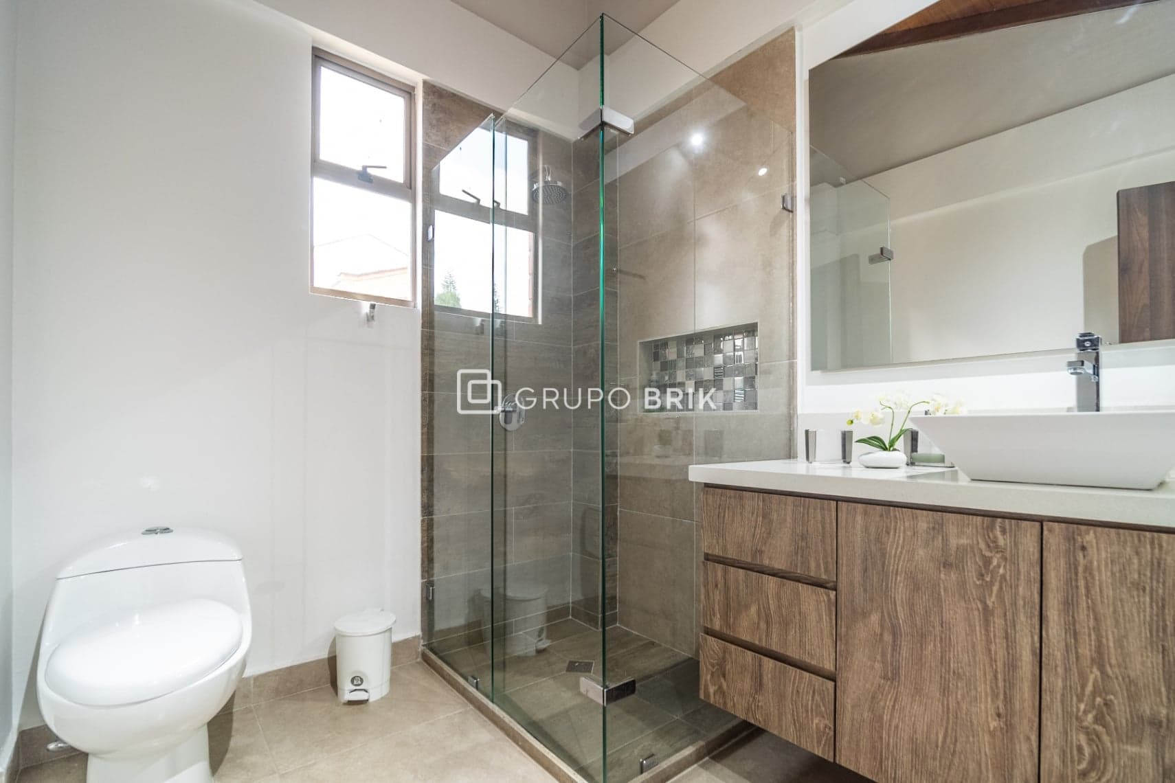 4-bed house for sale in El Poblado, Medellín: photo 24 of 27