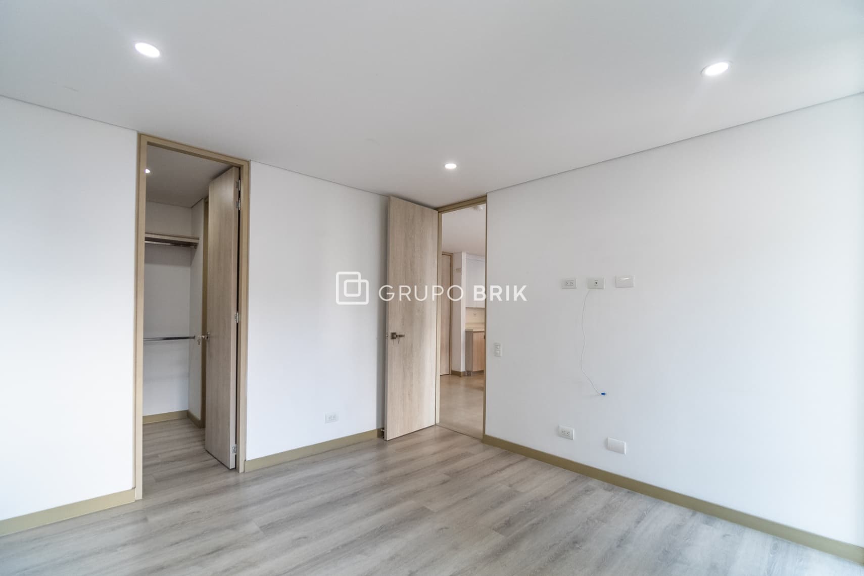 Image 12 of 21