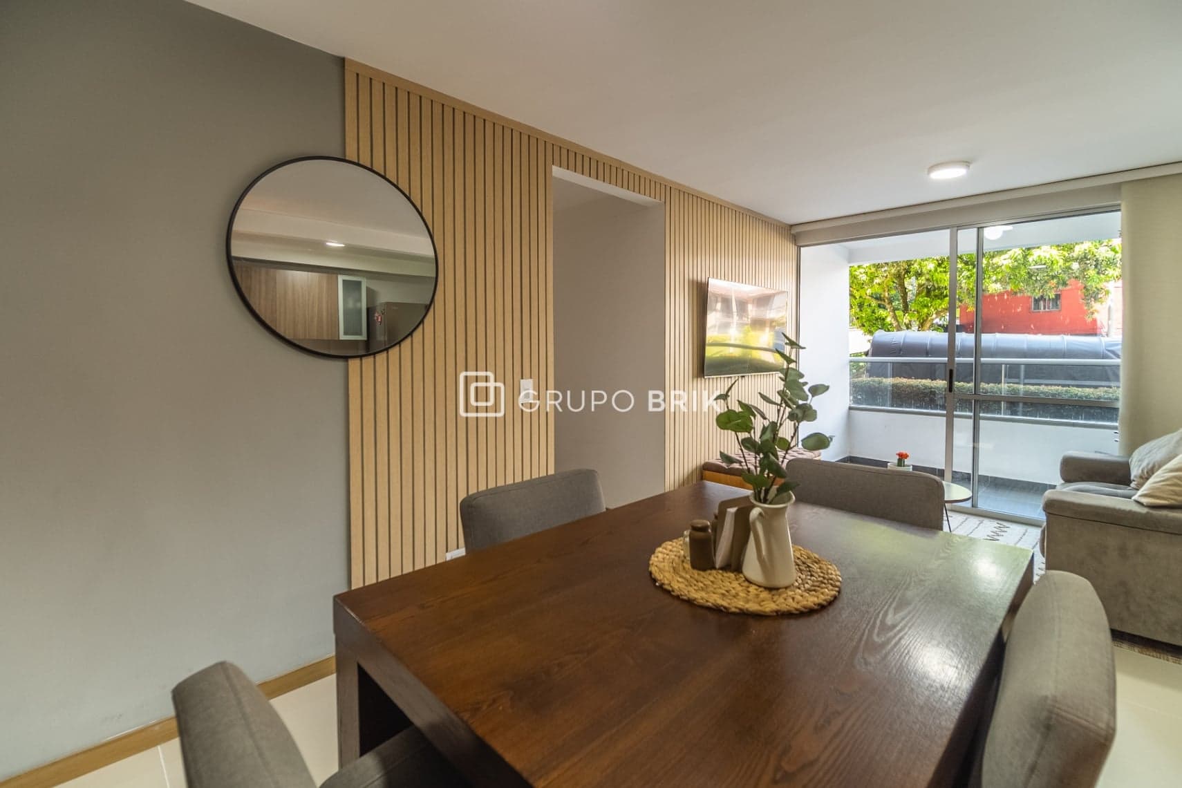 Image 2 of 15