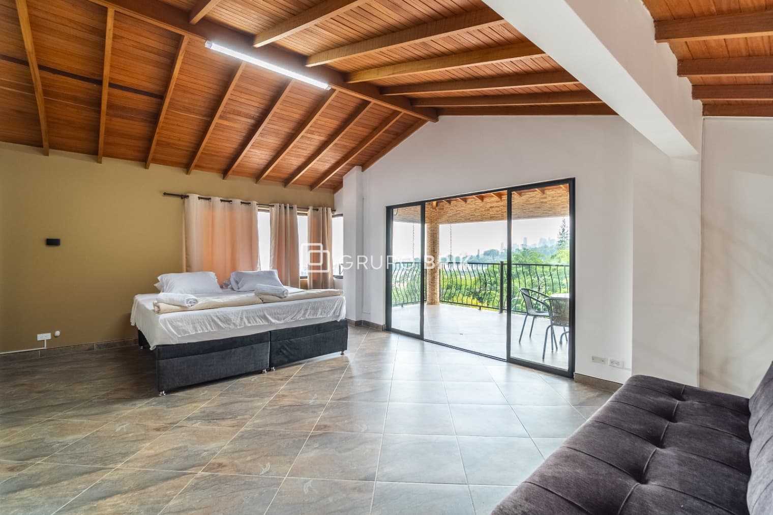 5-bed house for sale in Envigado: photo 18 of 39