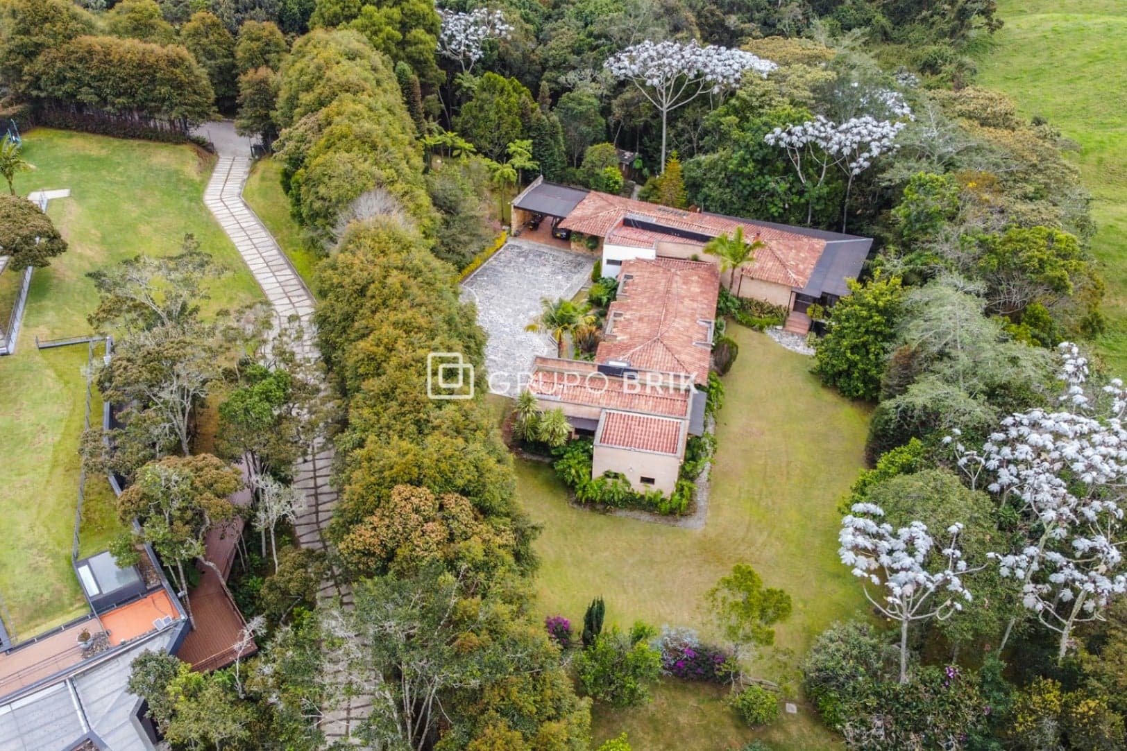 House Alto de las Palmas 3203 - 1