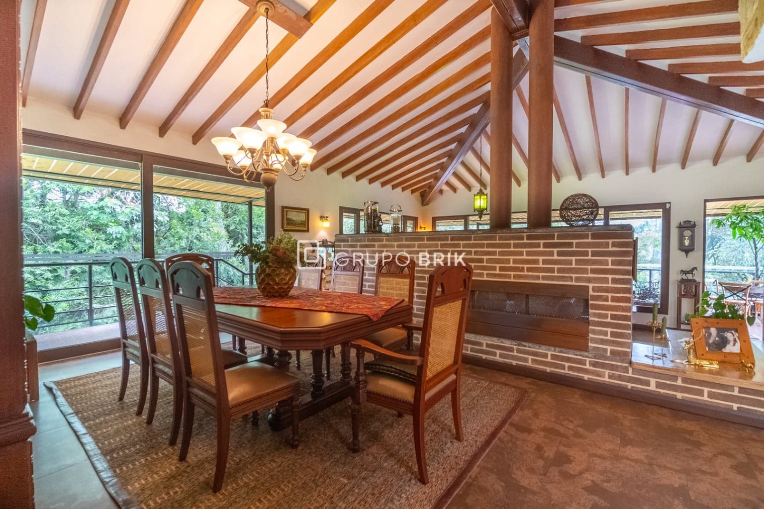 4-bed house for sale in Envigado: photo 2 of 32