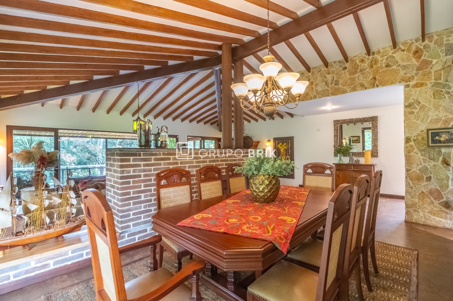 4-bed house for sale in Envigado: photo 4 of 32