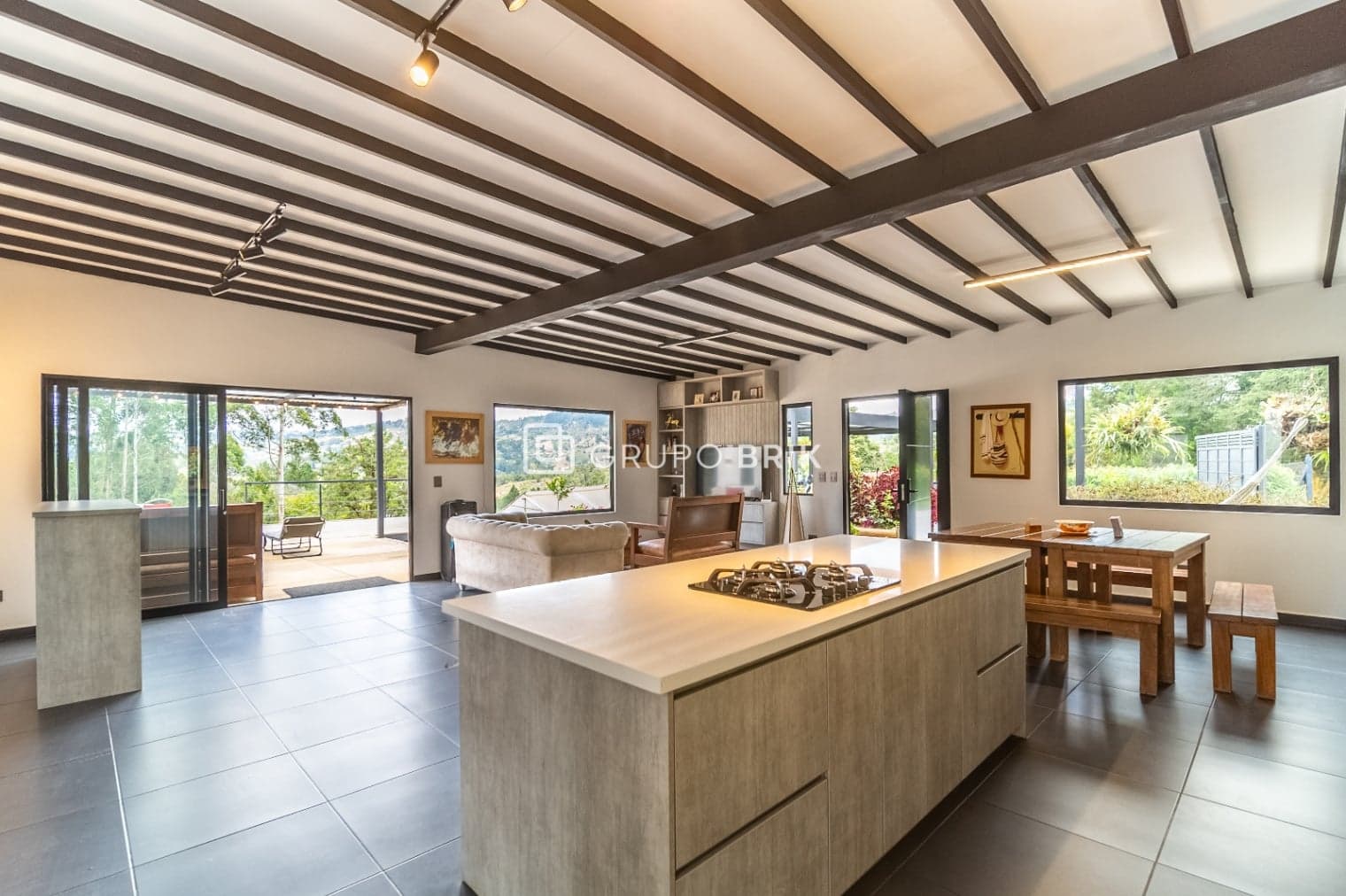 3-bed house for sale in Guarne: photo 3 of 24