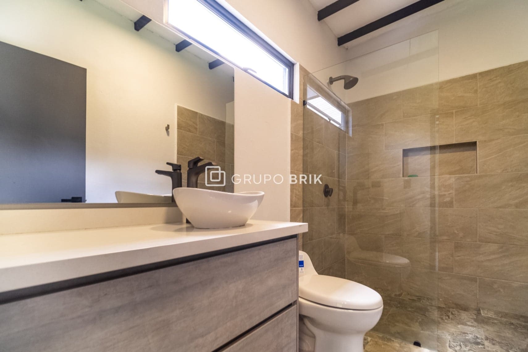 3-bed house for sale in Guarne: photo 10 of 24
