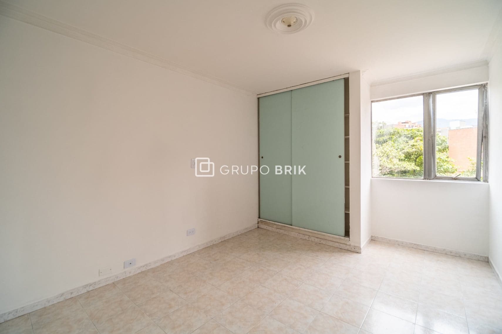 Image 10 of 17