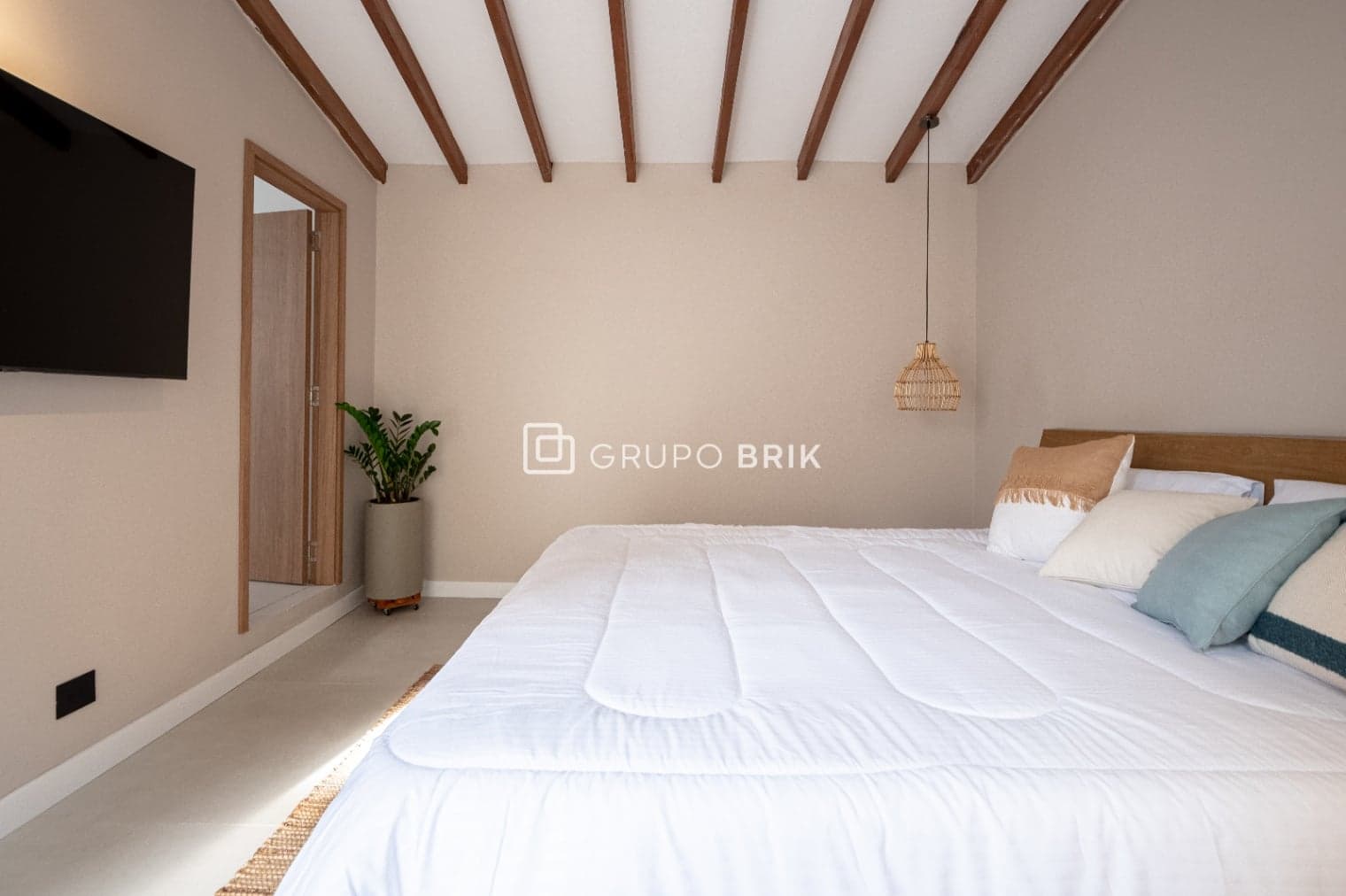 3-bed apartment for sale in Laureles Estadio, Medellín: photo 48 of 72