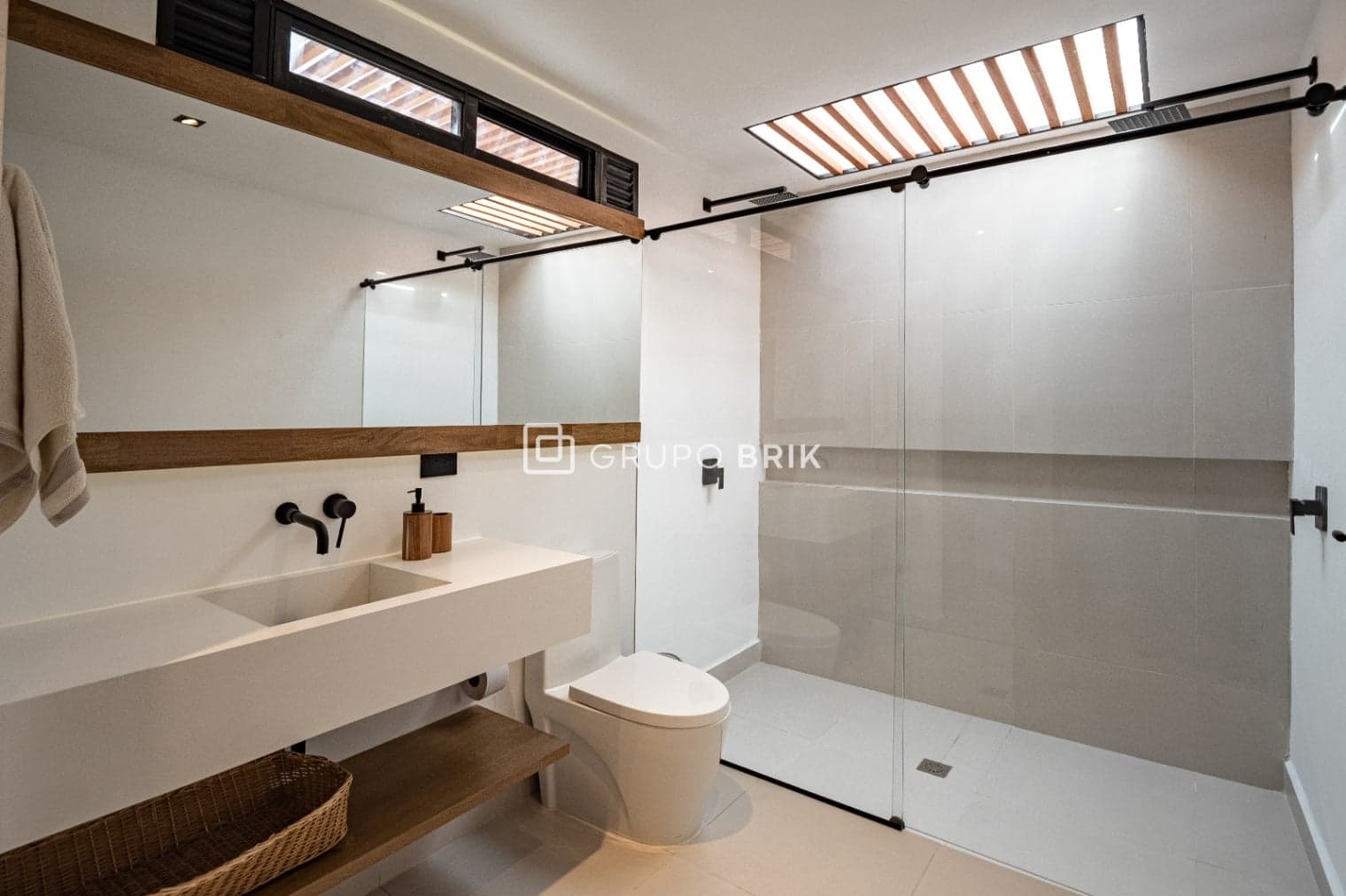 3-bed apartment for sale in Laureles Estadio, Medellín: photo 49 of 72
